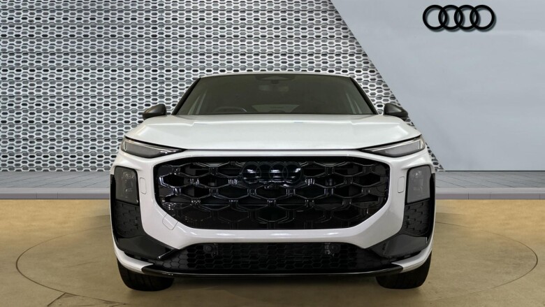 Audi Q3 1.5 e-Hybrid Launch Edition 5dr S Tronic Estate